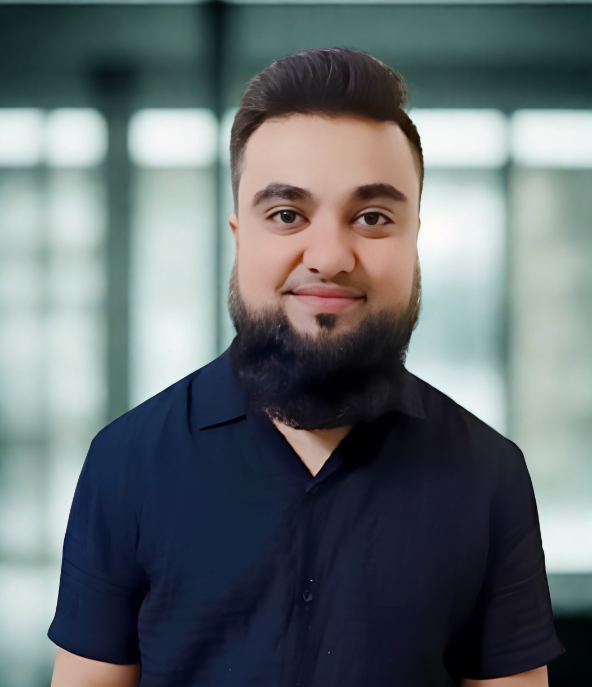 Moaz Arshad, marketing automation operator building GoHighLevel systems for service businesses